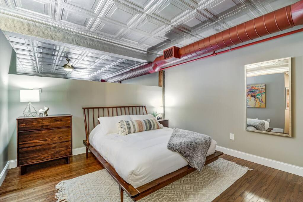 Good Vibes Loft - Dt Cle Walk To All The Stadiums Cleveland Bagian luar foto